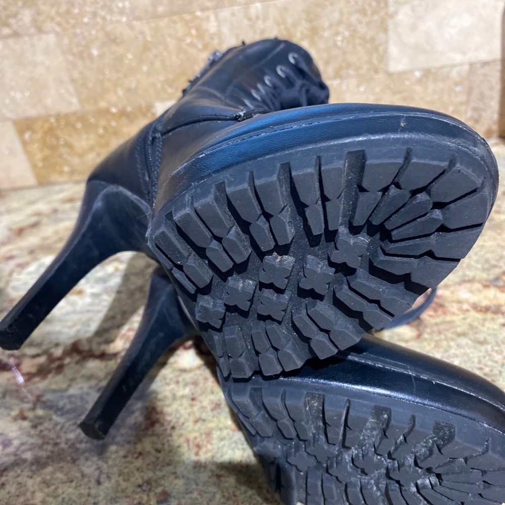 Nine West Womens Black  Leather Platform Boots 5" Heel Round Toe Size 6 - Picture 13 of 14